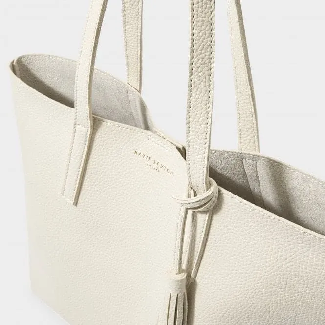 Tavi Tassel Tote in Off White KLB2082